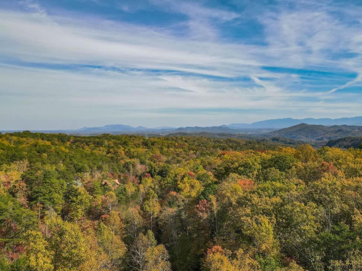 View! Cozy, Private, Fireplace, Hot Tub Log Cabin, Honeymoon! Sevierville Exterior foto